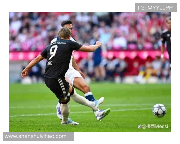 拜仁狂胜热刺四球大捷争议判罚引发全场热议