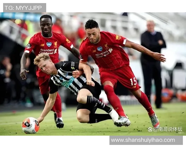 德甲激战国米逆转利物浦全场沸腾战术解析与精彩瞬间回顾